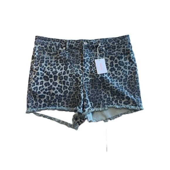GOOD AMERICAN Green Leopard Cut Off Jean Shorts - Picture 3 of 8